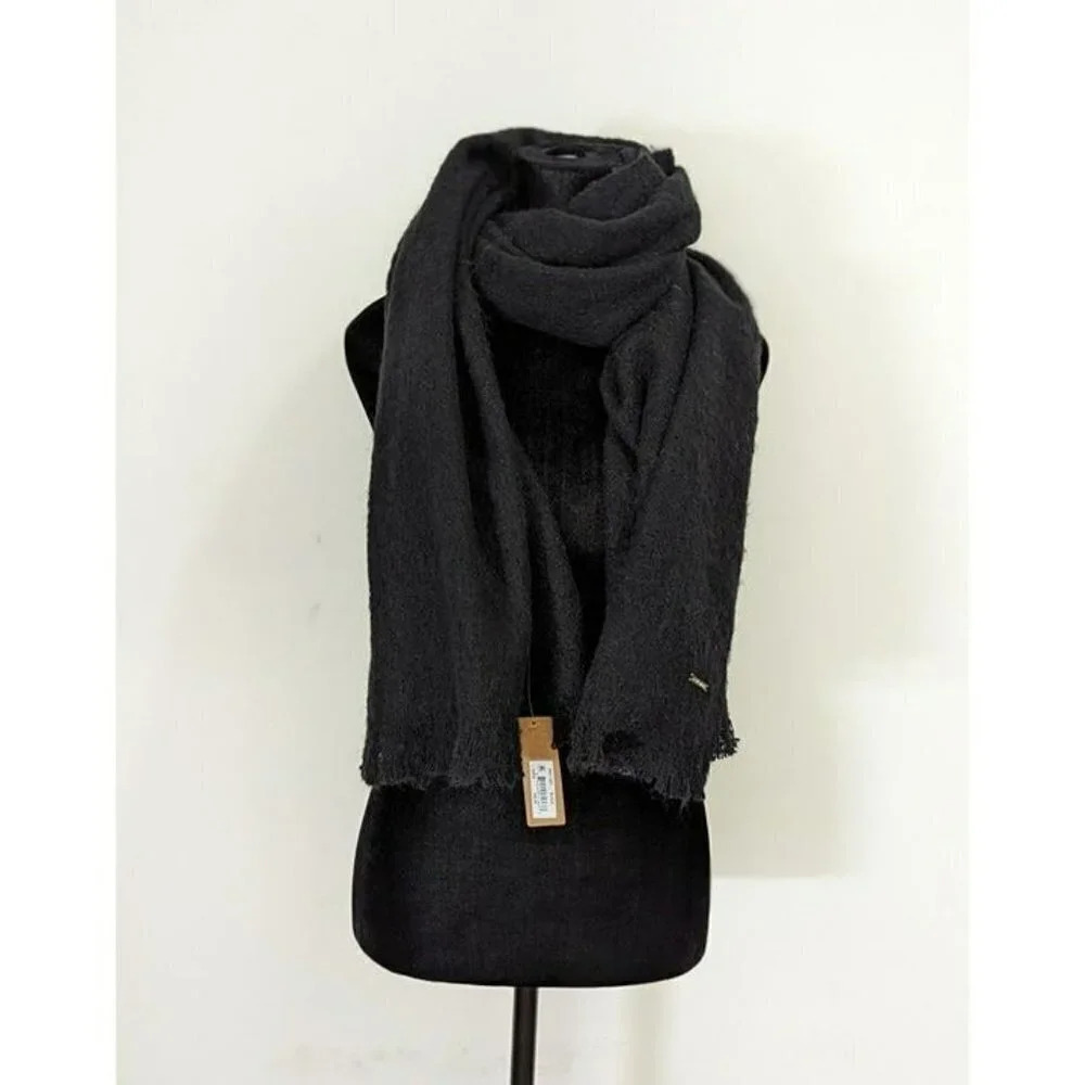 Steve Madden Women's Solid Woven Scarf Black One Size (MSRP $38)